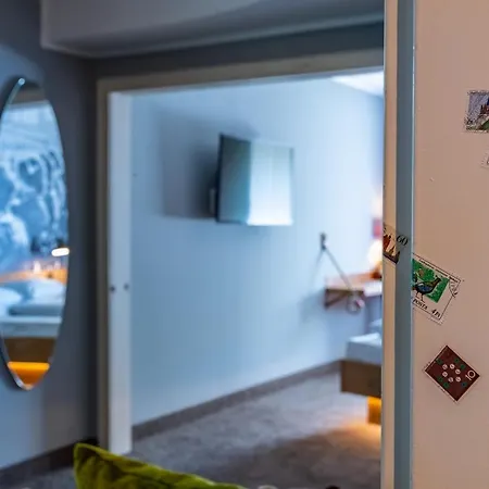 Hotel Tinytwice Bonn