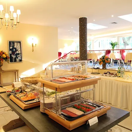 Hotel Tinytwice 3*