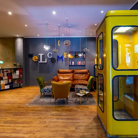 Tinytwice 호텔 본