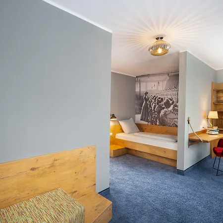 Hotel Tinytwice